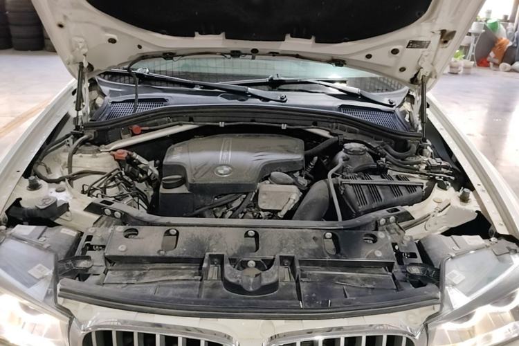 Used BMW X4 2014 xDrive20i X Design Package Engine Bay