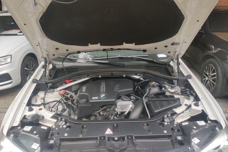 Used BMW X4 2014 xDrive20i X Design Package Engine Bay