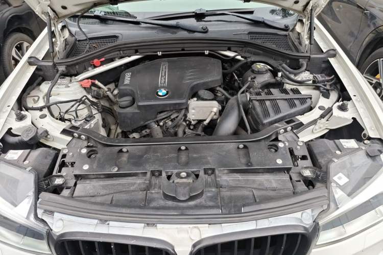 Used BMW X4 2014 xDrive20i X Design Package Engine Bay