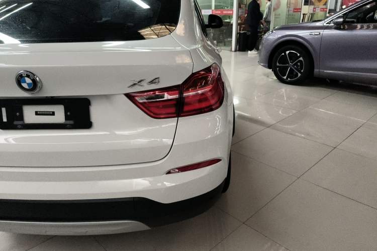 Used BMW X4 2014 xDrive20i X Design Package Exterior 5