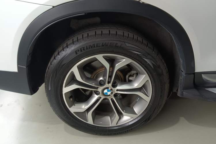 Used BMW X4 2014 xDrive20i X Design Package Exterior 5