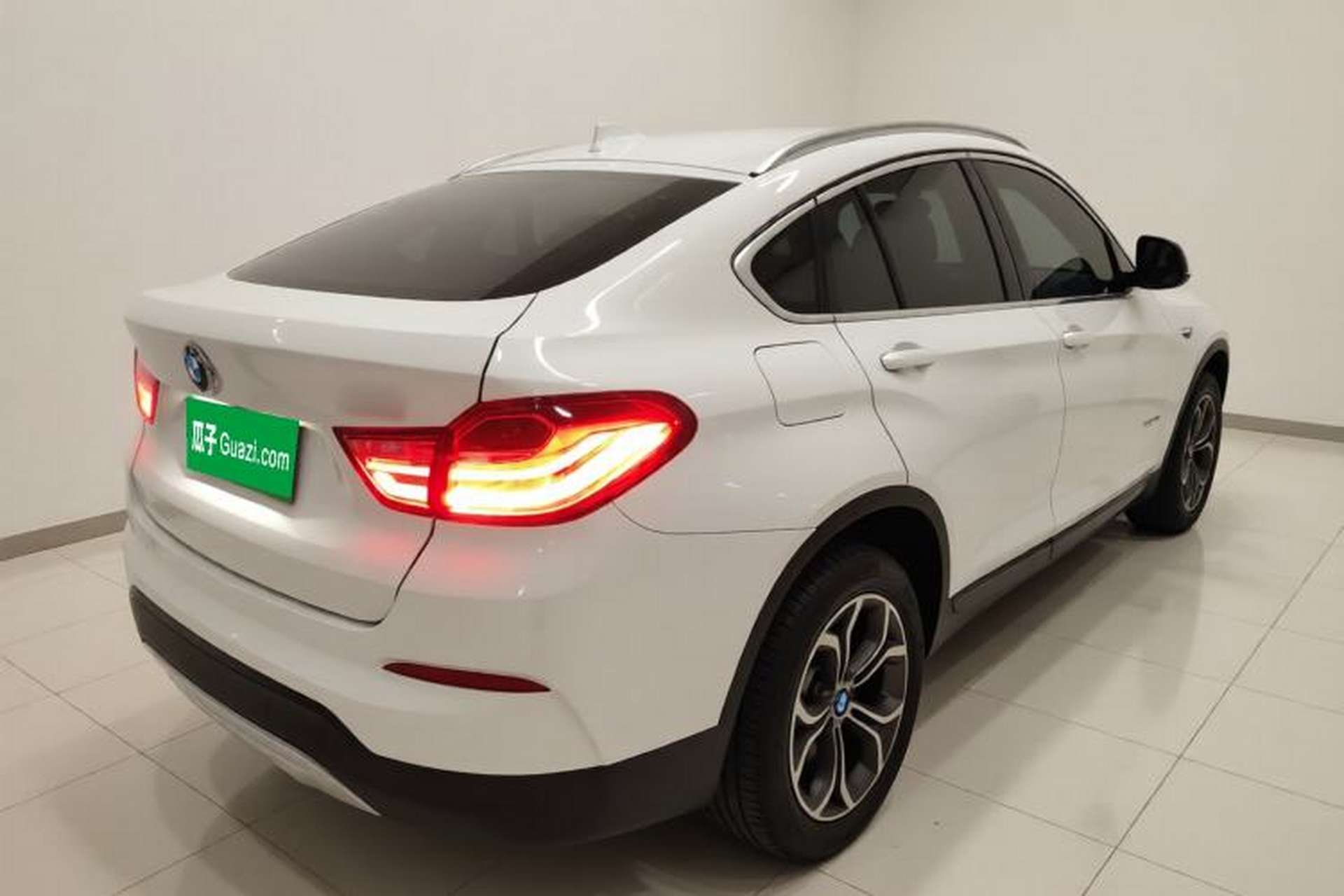Used BMW X4 2014 xDrive20i X Design Package Exterior 5