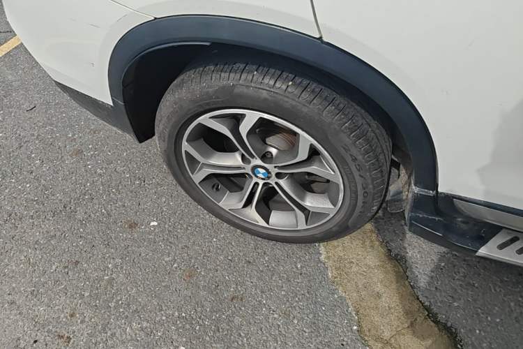 Used BMW X4 2014 xDrive20i X Design Package Exterior 5