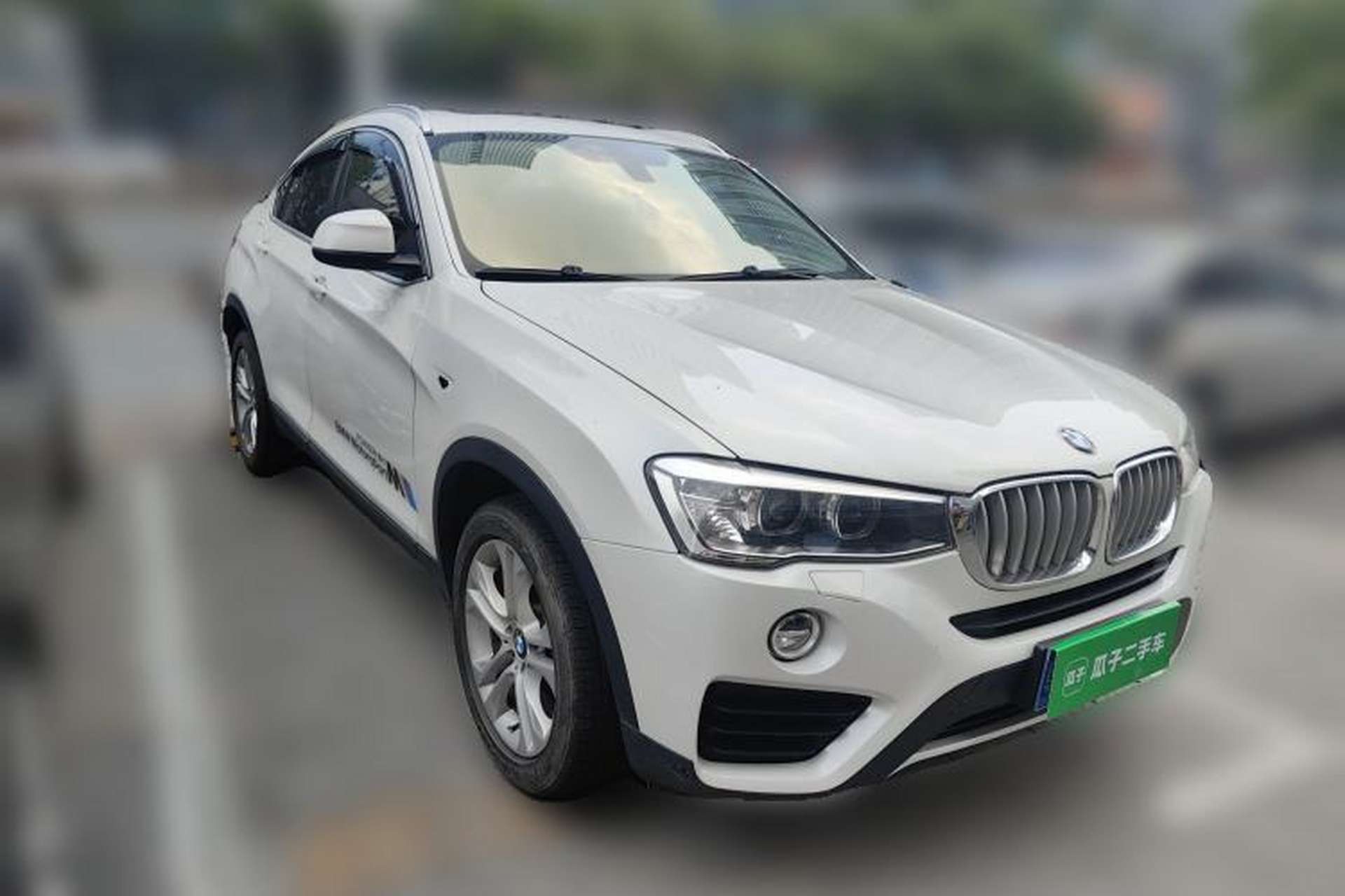 Used BMW X4 2014 xDrive28i Leading Model Front Right 45 Deg