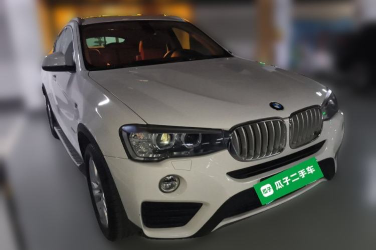 Used BMW X4 2014 xDrive28i Leading Model Front Right 45 Deg