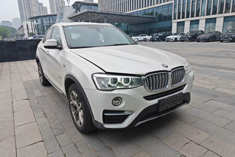 Used BMW X4 2014 xDrive20i X Design Package Front Right 45 Deg