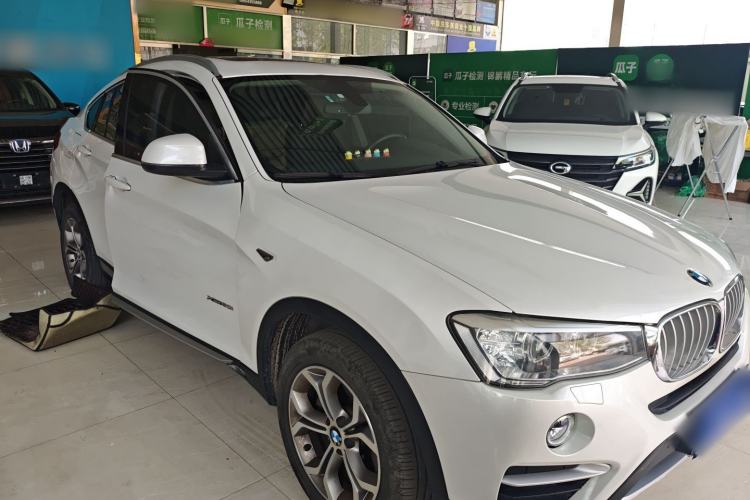 Used BMW X4 2014 xDrive20i X Design Package Front Right 45 Deg