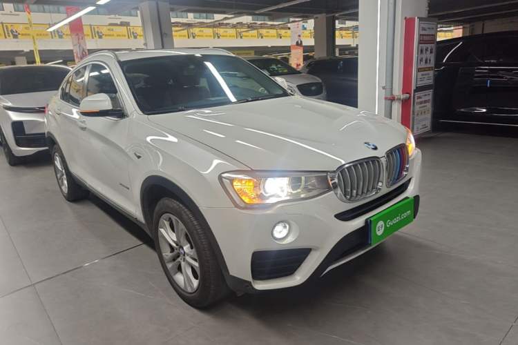 Used BMW X4 2014 xDrive28i Leading Model Front Right 45 Deg