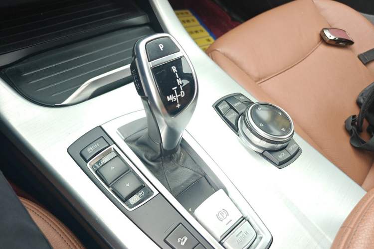 Used BMW X4 2014 xDrive28i Leading Model Gear Lever