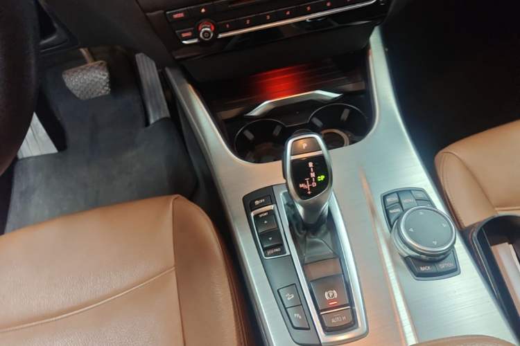 Used BMW X4 2014 xDrive28i Leading Model Gear Lever