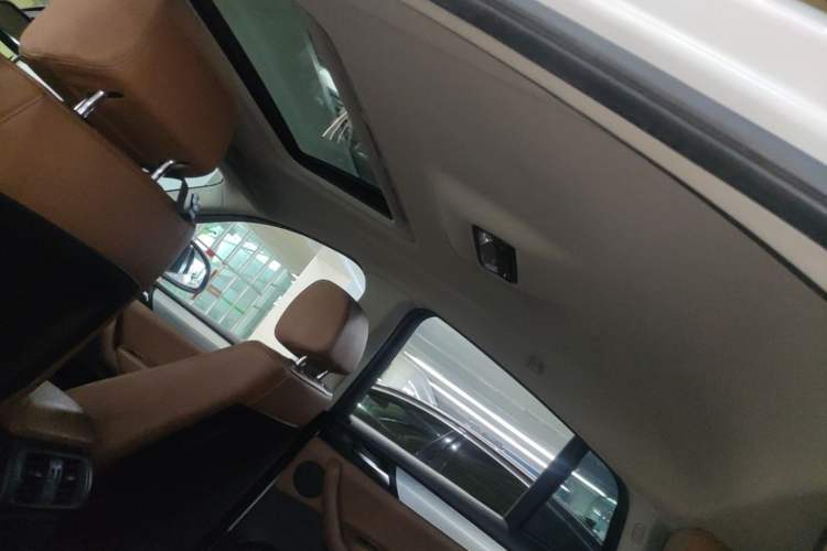 Used BMW X4 2014 xDrive28i Leading Model Headliner