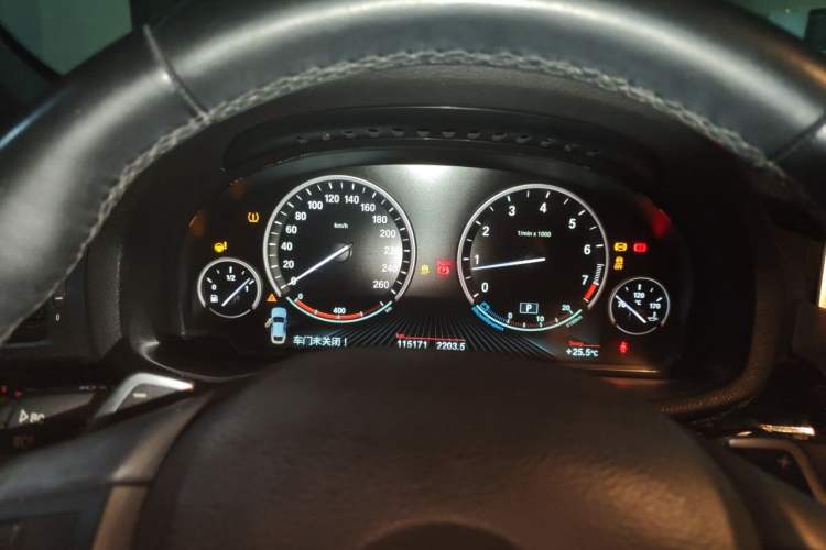 Used BMW X4 2014 xDrive35i M Sport model Instrument Cluster