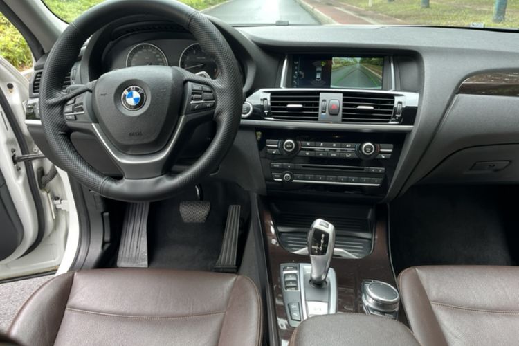 Used BMW X4 2014 xDrive20i X Design Package Interior 1