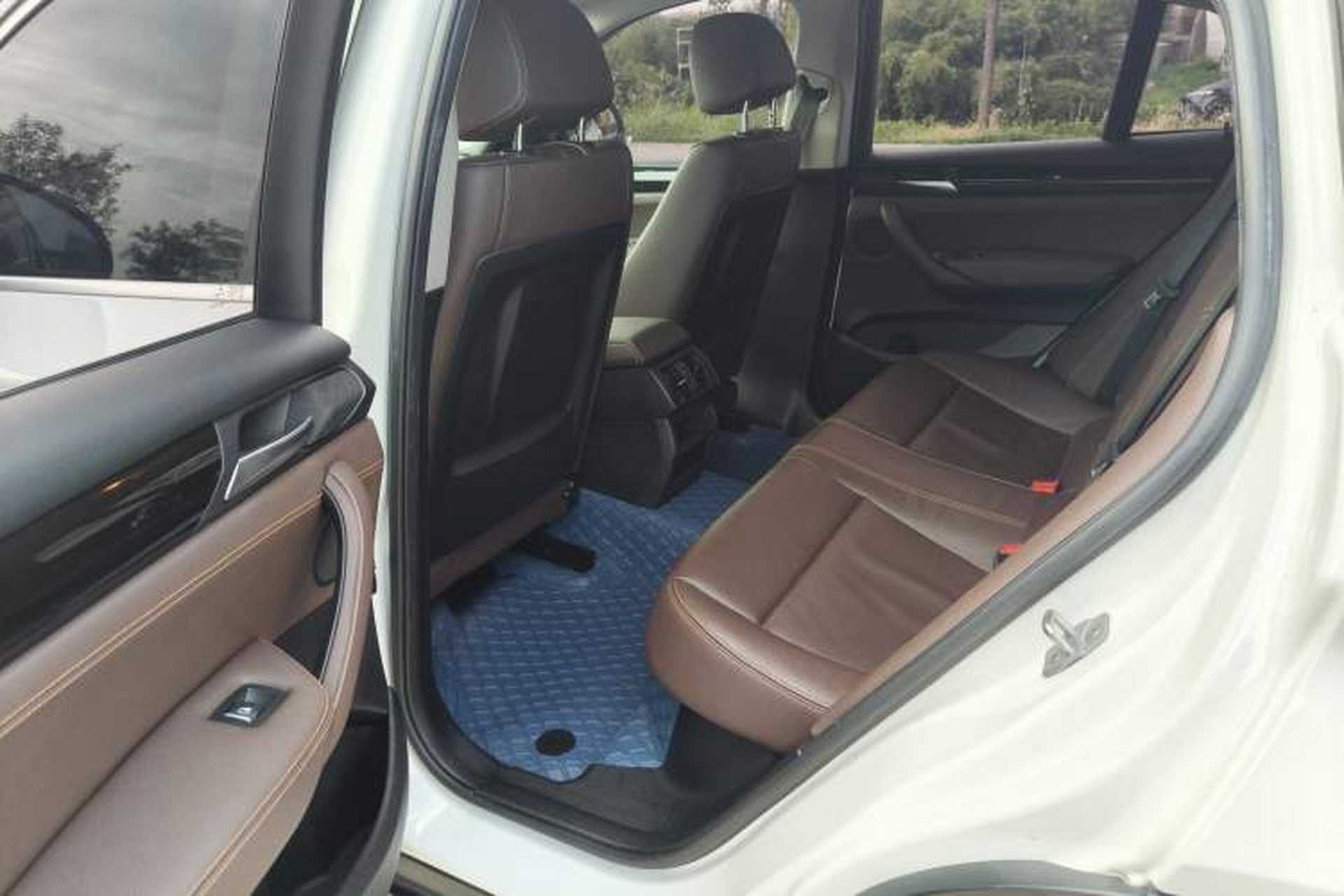 Used BMW X4 2014 xDrive20i X Design Package Interior 3