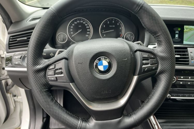 Used BMW X4 2014 xDrive20i X Design Package Interior 4