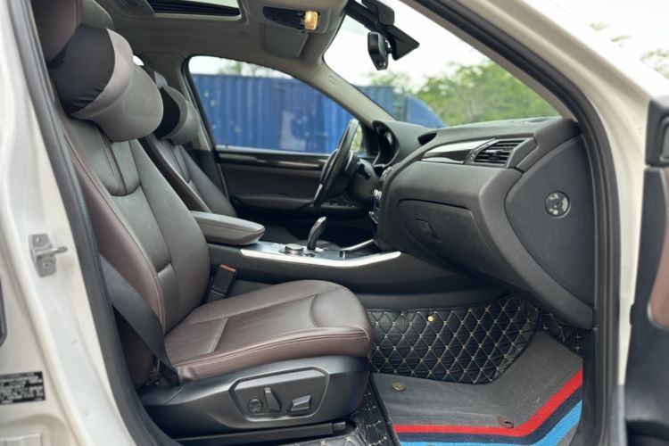 Used BMW X4 2014 xDrive20i X Design Package Interior 5