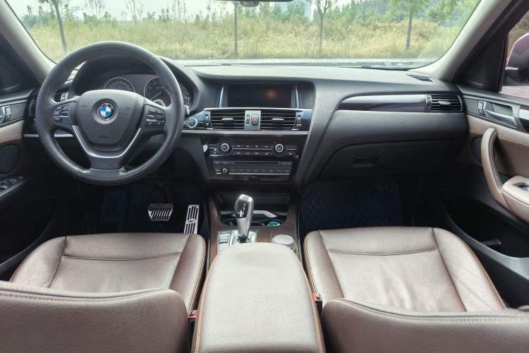 Used BMW X4 2014 xDrive20i X Design Package Interior 6