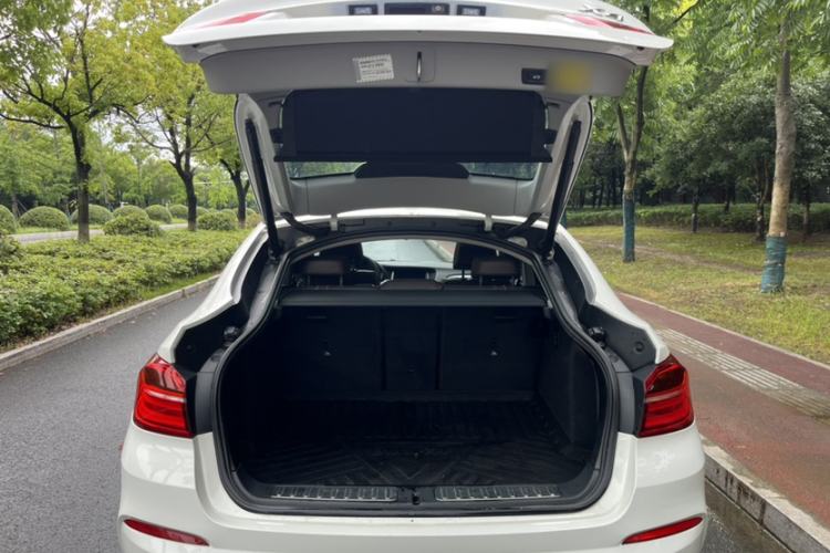 Used BMW X4 2014 xDrive20i X Design Package Interior 6