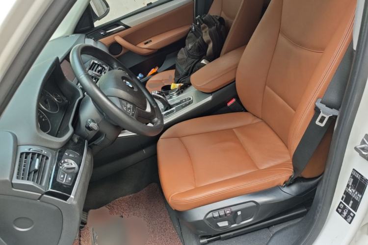 Used BMW X4 2014 xDrive28i Leading Model Left Front Seat