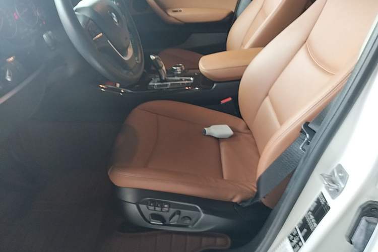 Used BMW X4 2014 xDrive20i X Design Package Left Front Seat