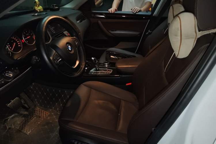 Used BMW X4 2014 xDrive20i X Design Package Left Front Seat