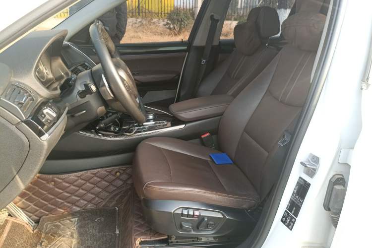 Used BMW X4 2014 xDrive20i X Design Package Left Front Seat