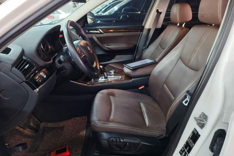 Used BMW X4 2014 xDrive20i X Design Package Left Front Seat