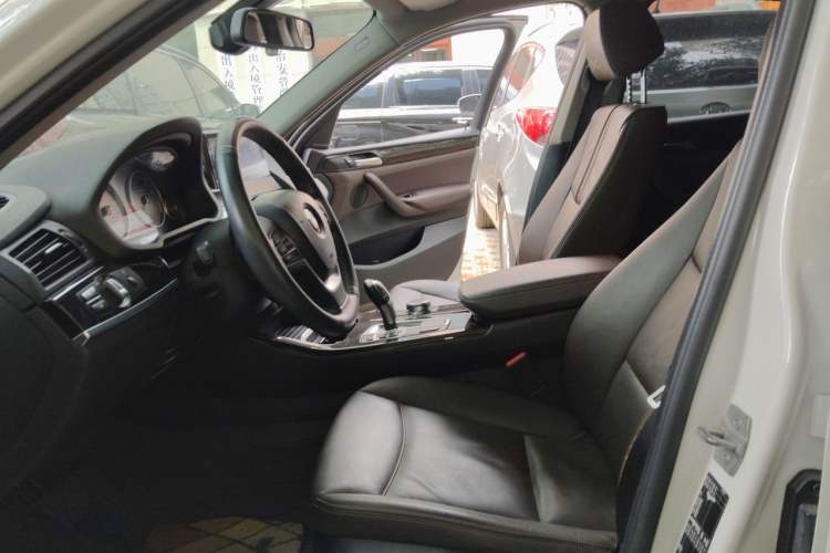 Used BMW X4 2014 xDrive20i X Design Package Left Front Seat