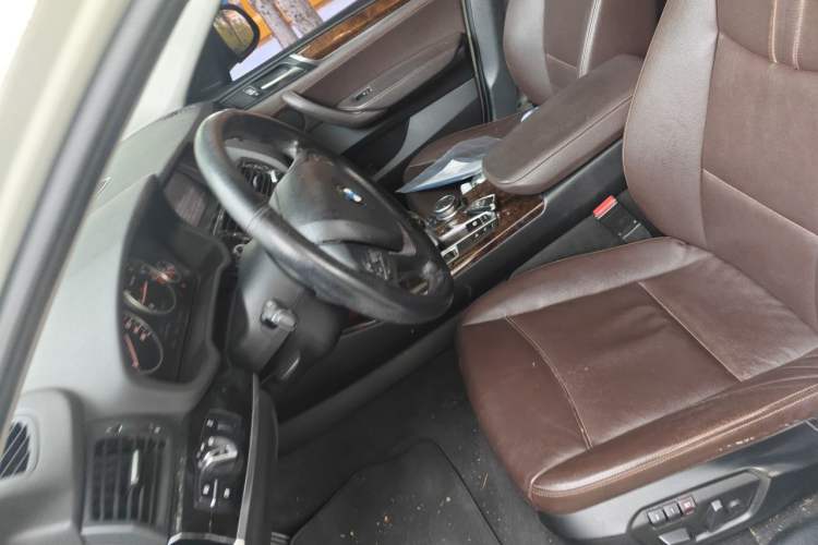 Used BMW X4 2014 xDrive20i X Design Package Left Front Seat