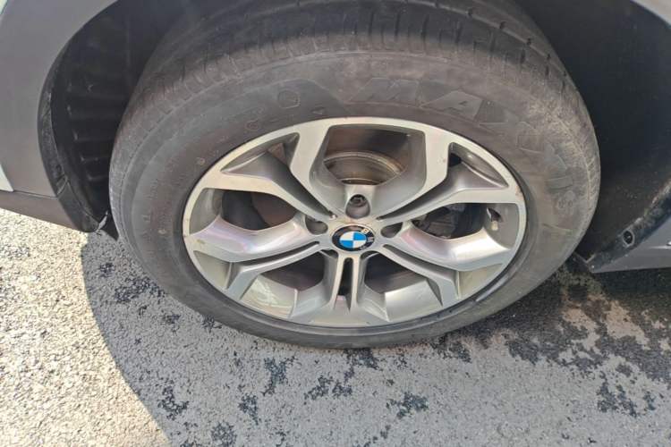 Used BMW X4 2014 xDrive20i X Design Package Left Front Wheel Hub