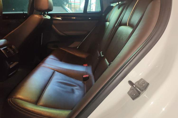 Used BMW X4 2014 xDrive20i X Design Package Left Rear Seat