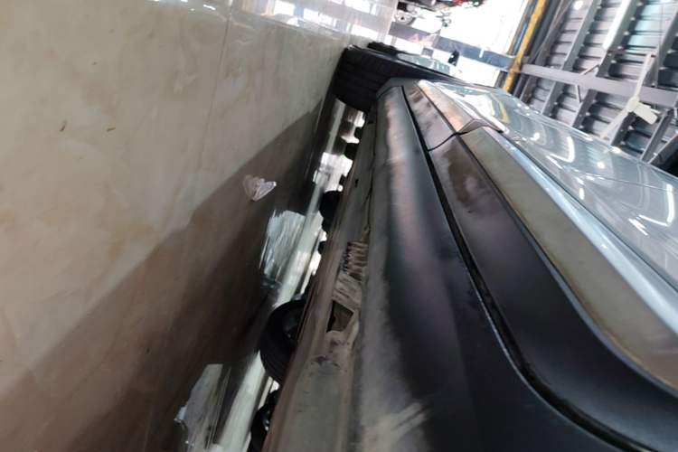 Used BMW X4 2014 xDrive20i X Design Package Left Side Sill