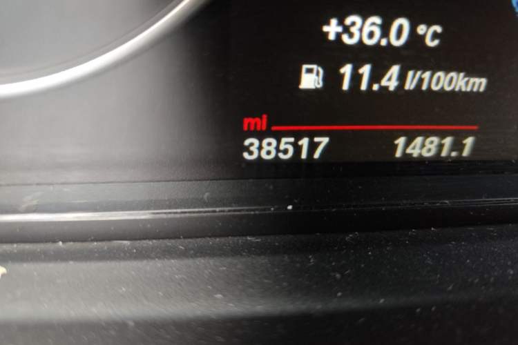 Used BMW X4 2014 xDrive28i Leading Model Odometer Close Up