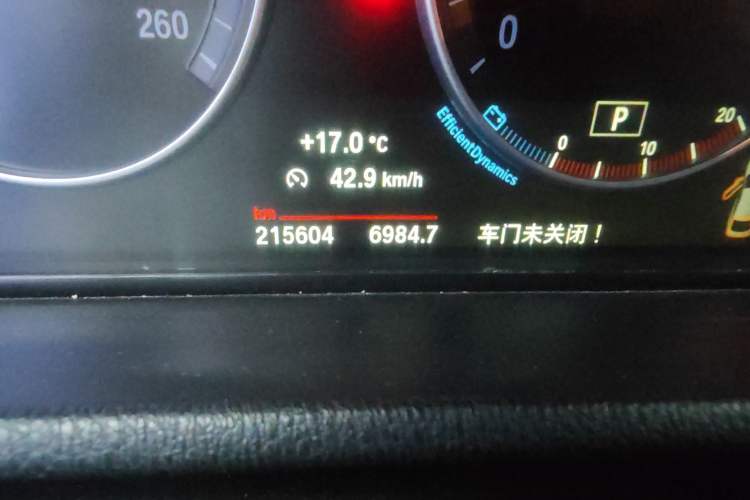 Used BMW X4 2014 xDrive20i X Design Package Odometer Close Up