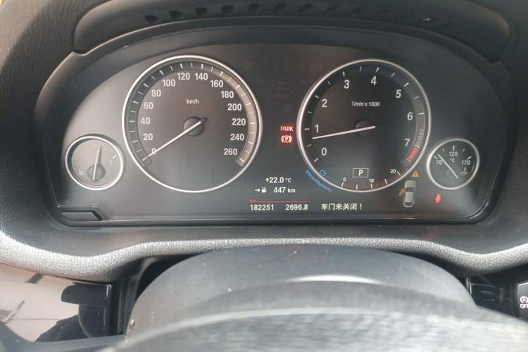 Used BMW X4 2014 xDrive20i X Design Package Odometer Close Up