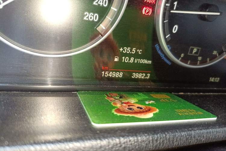 Used BMW X4 2014 xDrive28i Leading Model Odometer Close Up