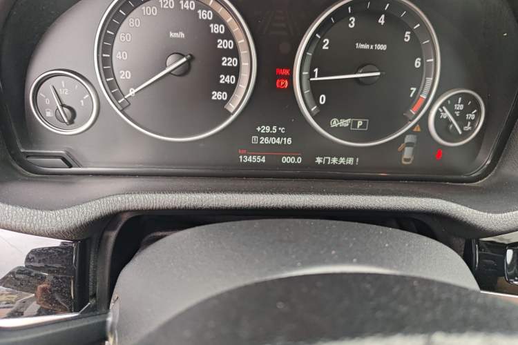 Used BMW X4 2014 xDrive20i X Design Package Odometer Close Up
