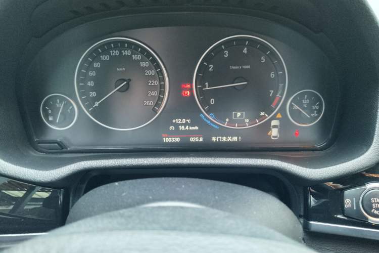 Used BMW X4 2014 xDrive20i X Design Package Odometer Close Up