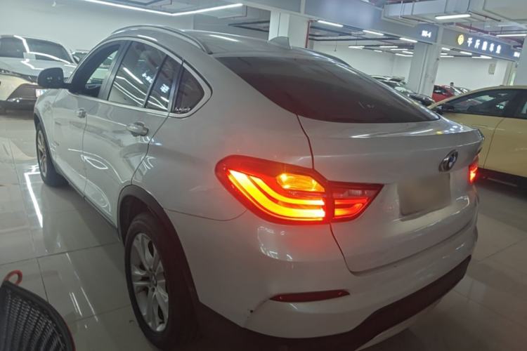 Used BMW X4 2014 xDrive28i Leading Model Rear Left 45 Deg