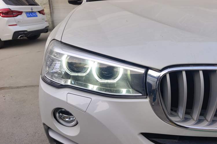 Used BMW X4 2014 xDrive20i X Design Package Right Front Headlight