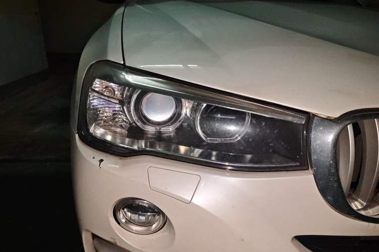 Used BMW X4 2014 xDrive20i X Design Package Right Front Headlight