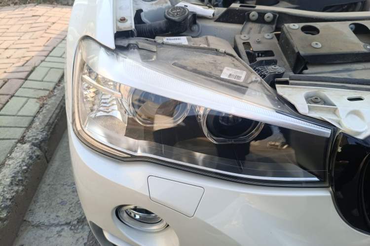 Used BMW X4 2014 xDrive20i X Design Package Right Front Headlight