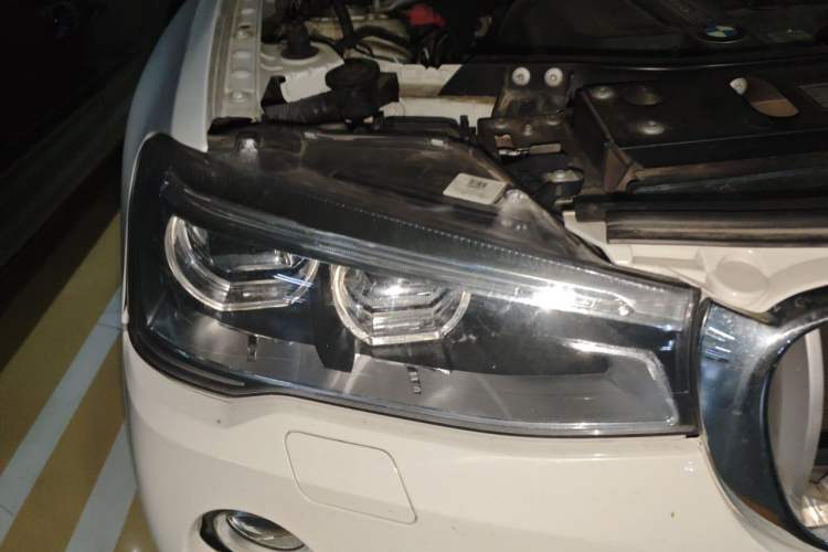 Used BMW X4 2014 xDrive35i M Sport model Right Front Headlight