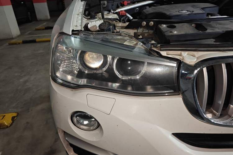 Used BMW X4 2014 xDrive20i X Design Package Right Front Headlight