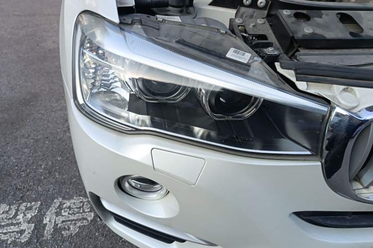 Used BMW X4 2014 xDrive20i X Design Package Right Front Headlight