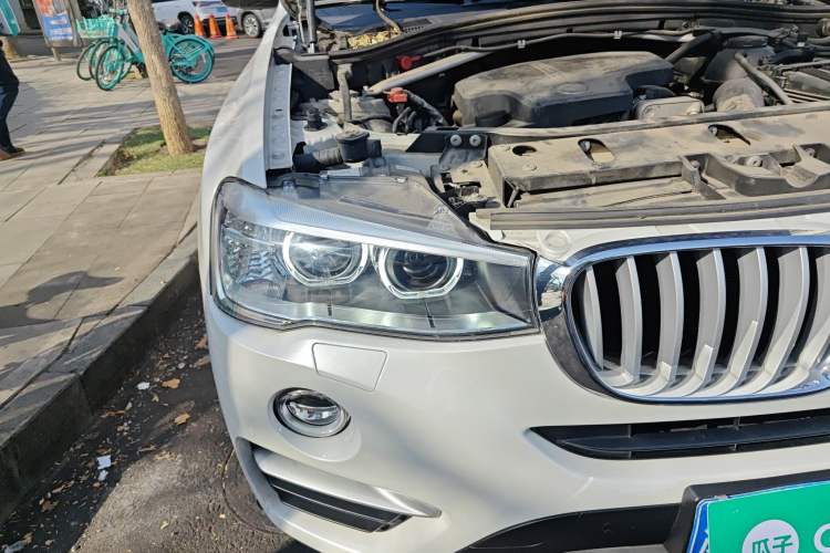 Used BMW X4 2014 xDrive20i X Design Package Right Front Headlight