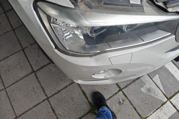 Used BMW X4 2014 xDrive20i X Design Package Right Front Headlight
