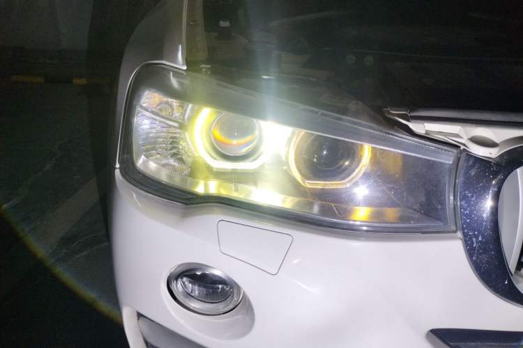 Used BMW X4 2014 xDrive20i X Design Package Right Front Headlight