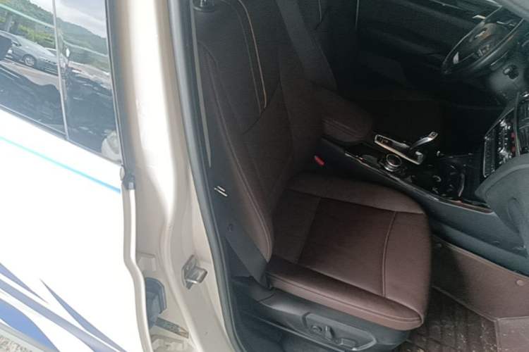 Used BMW X4 2014 xDrive20i X Design Package Right Front Seat