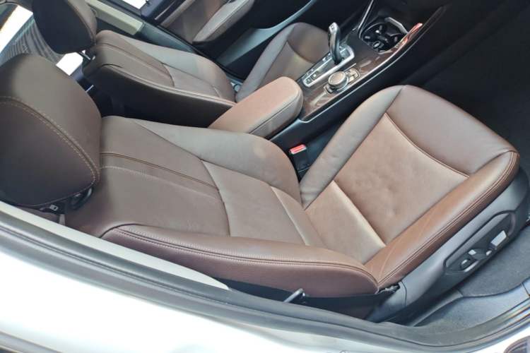 Used BMW X4 2014 xDrive20i X Design Package Right Front Seat